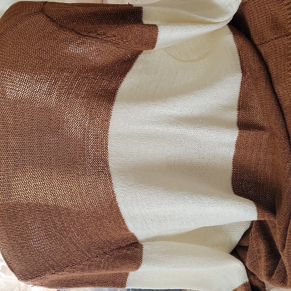 Sweater - Picture 3 of 8